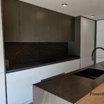 Cocina de diseño moderno fabricada a medida en Zaragoza