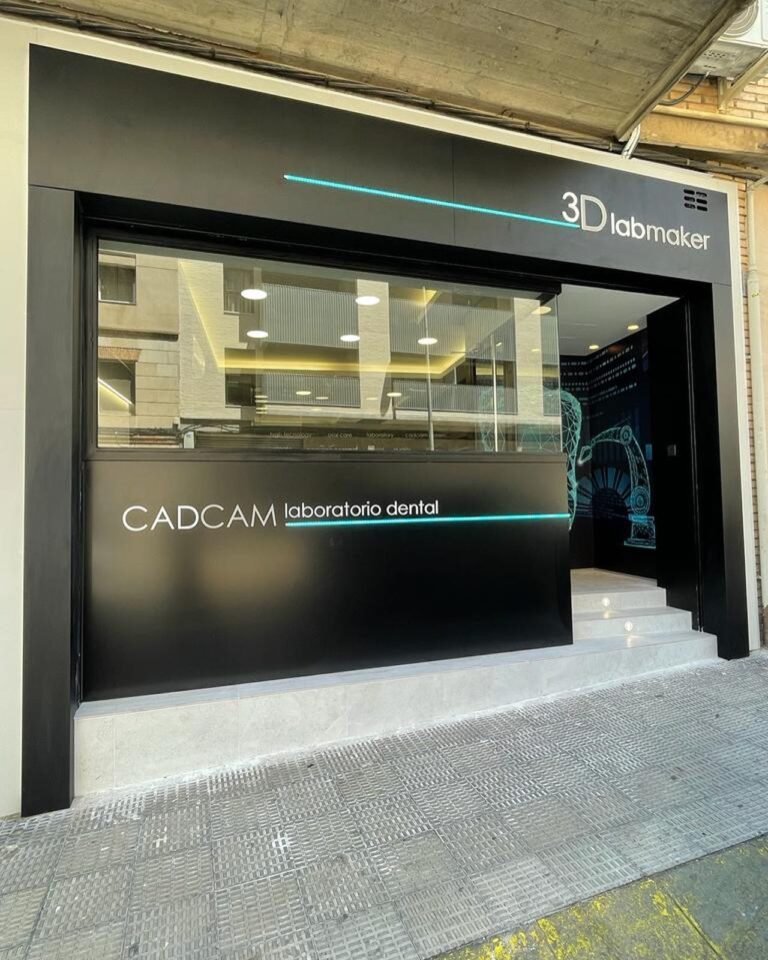Laboratorio protésico moderno: instalación a medida
