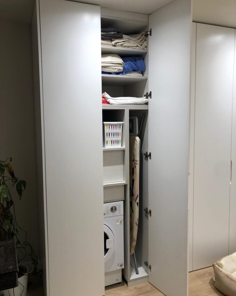 Zona de lavandería integrada en dormitorio en 1 metro lineal